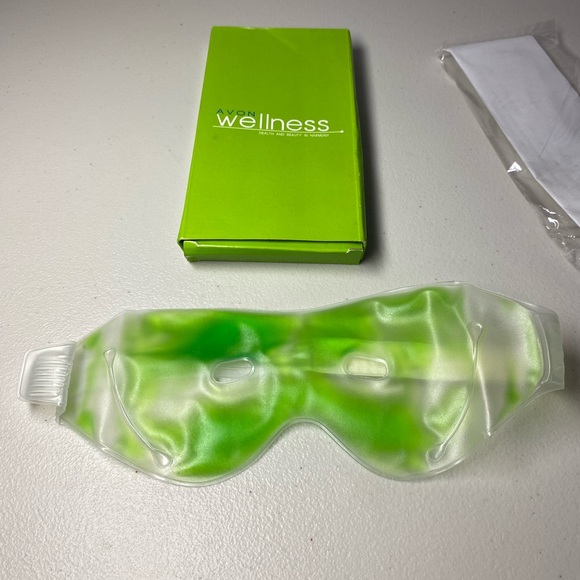 Avon Wellness Gel Eye Mask - Picture 2 of 4